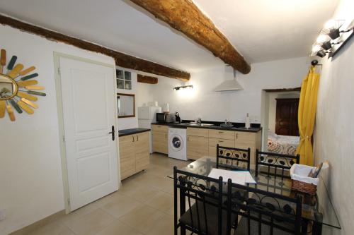 Gîte le Petit Luberon - La cuisine