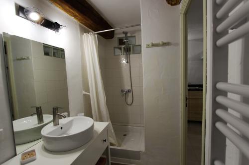 Gîte le Petit Luberon - La salle de bain