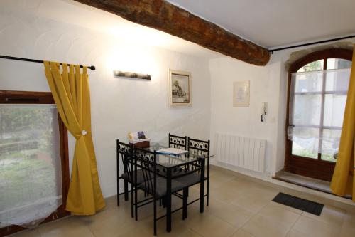 Gîte le Petit Luberon - La cuisine